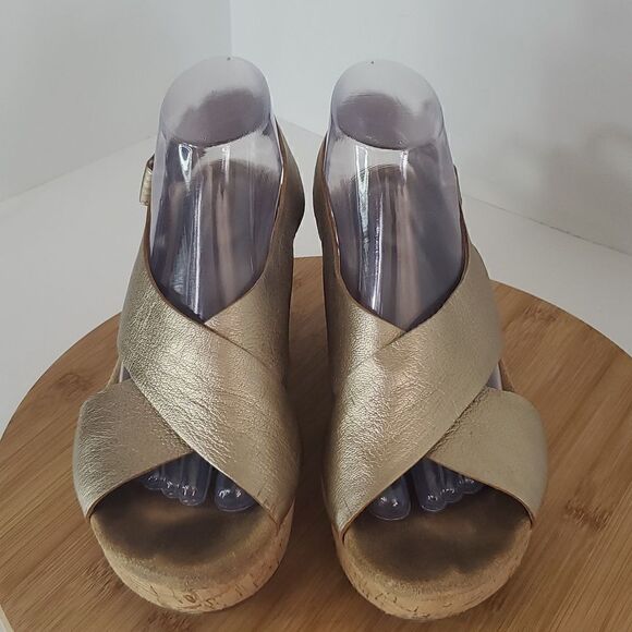Clarks Annadel Eirwyn Metallic Gold Leather Cork Wedge Platform Sandal Size 10 - Picture 2 of 12